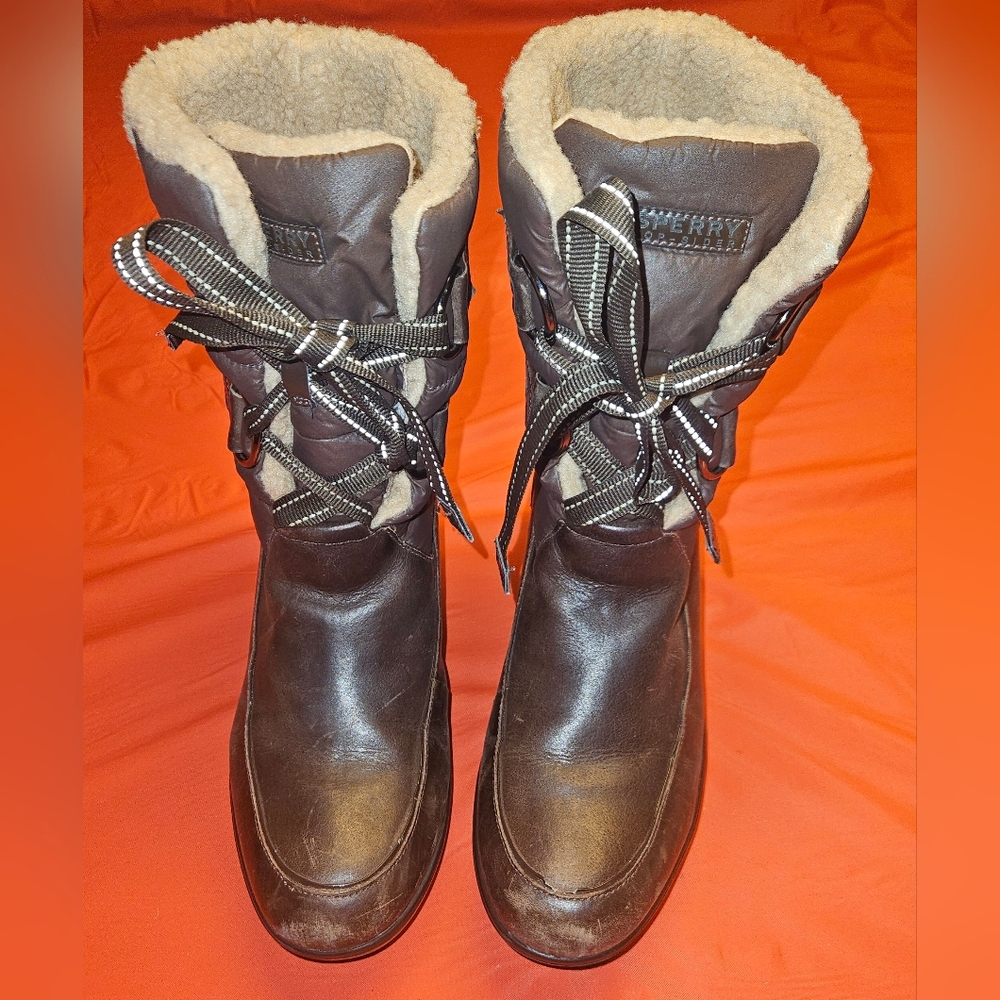 Sperry Top Sider Snug Harbour Wedge Heel Boot w/Sherpa Lining sz8 E.U.C.